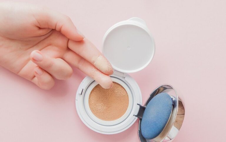 2026 Saatnya Jual Cushion atau Skin Tint? Yuk Pahami Perbedaannya
